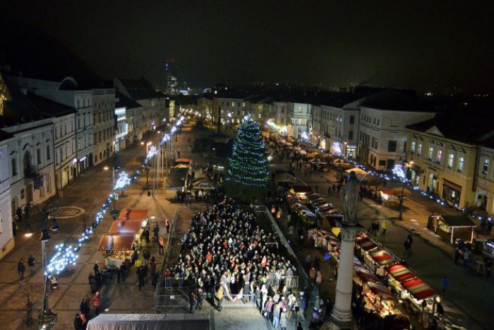 Ilustračný obrázok k článku Na vianočných trhoch sa môžeme tešiť na novinku: V meste bude Zvonička želaní!