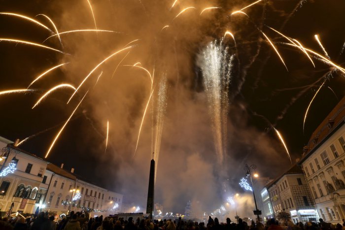 Ilustračný obrázok k článku Mesto chystá novoročný ohňostroj. Pyromuzikálna šou na bystrickom námestí