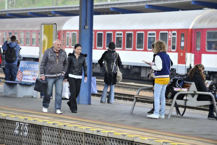 Ilustračný obrázok k článku Cestujete za školou či prácou vlakom? Medzi Bystricou a Zvolenom hlásia výluku, dotkne sa desiatok spojov