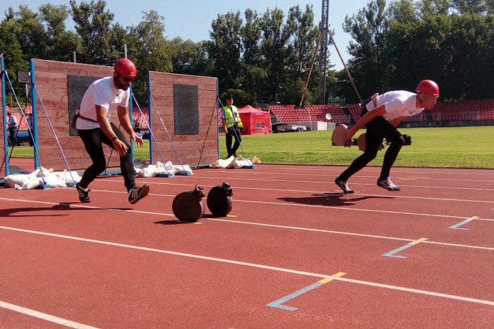 Ilustračný obrázok k článku VIDEO: Hasiči sa postarali o poriadne horúce chvíle. V Bystrici padol slovenský rekord!