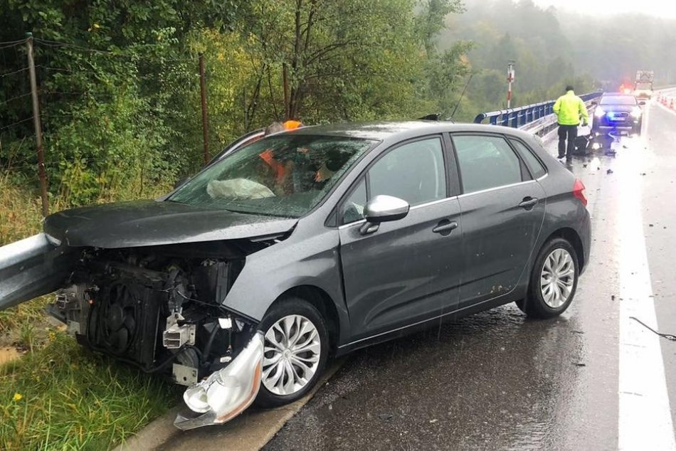 Krušné chvíle na ceste medzi Žiarom a Zvolenom Došlo k niekoľkým