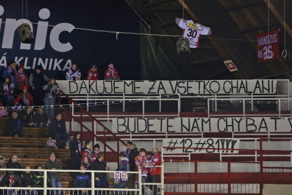FOTO: Bystrickí hokejisti zdolali majstra z Košíc