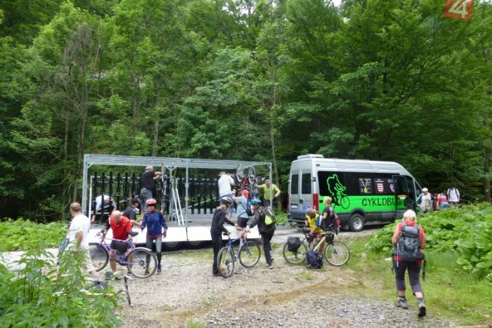 Ilustračný obrázok k článku Dobré správy na začiatok cyklistickej sezóny: Špeciálny autobus bude premávať aj tento rok