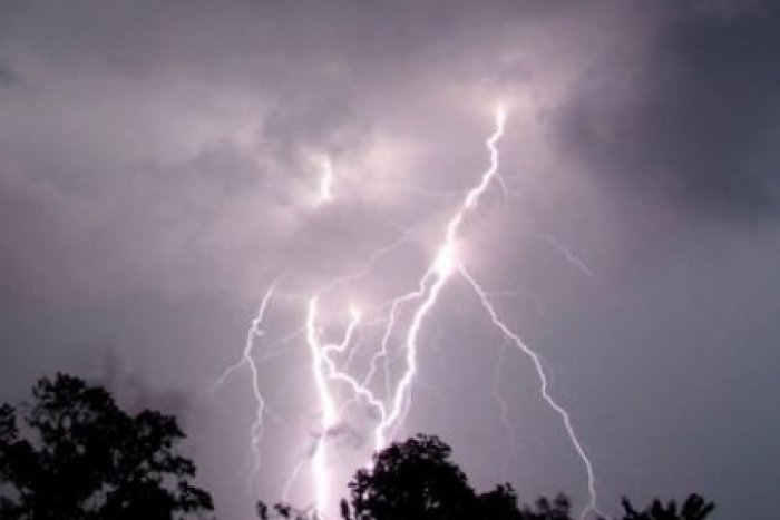 Ilustračný obrázok k článku Silné búrky v našom okrese: Meteorológovia vydali výstrahu 2. stupňa