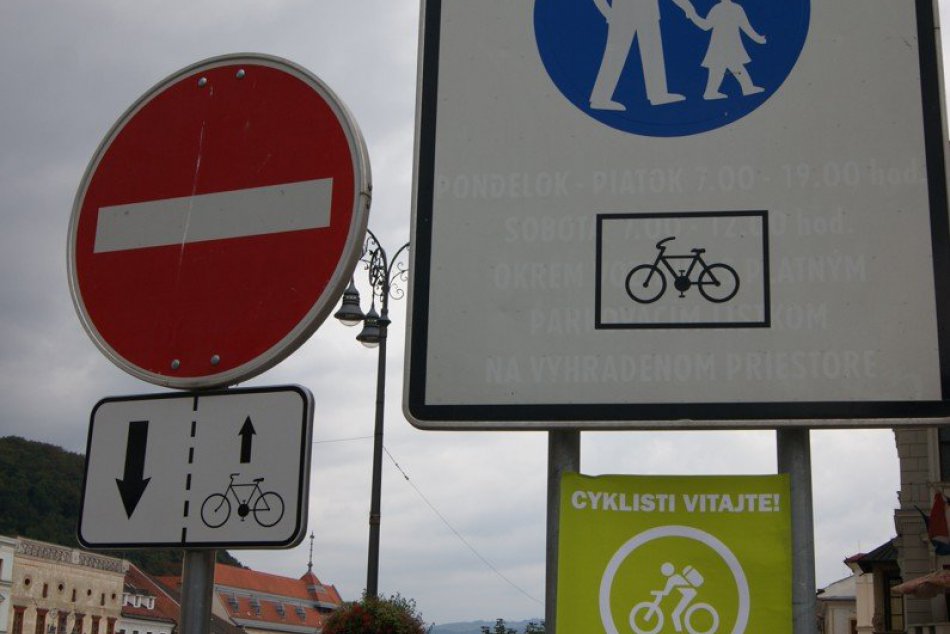 Ilustračný obrázok k článku HLASUJTE: Povolili by ste bicykle na zvolenskej pešej zóne?