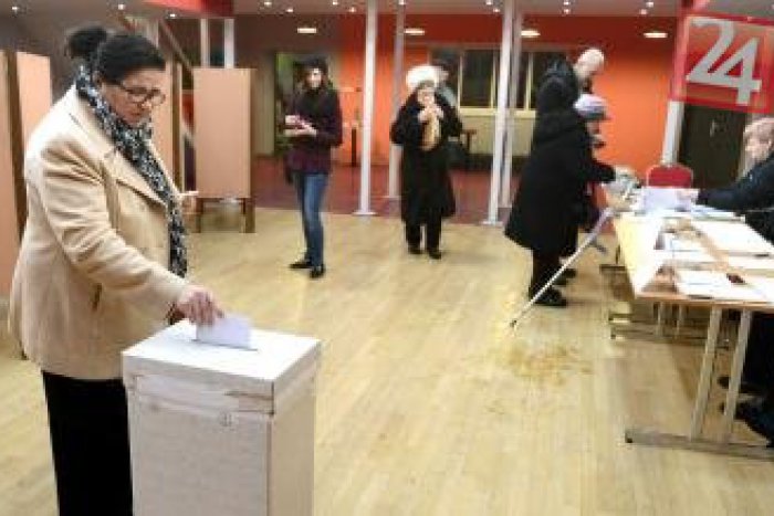 Ilustračný obrázok k článku V Bystrici sa zmenili volebné obvody: Poslanci prekvapili názormi na znižovanie počtov mandátov