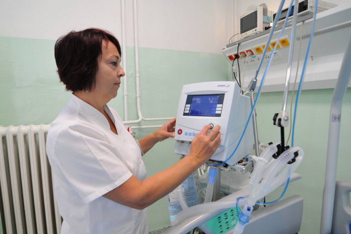 Ilustračný obrázok k článku Dobré správy z bystrickej detskej nemocnice: Malým pacientom pomôže dýchať nový pľúcny ventilátor