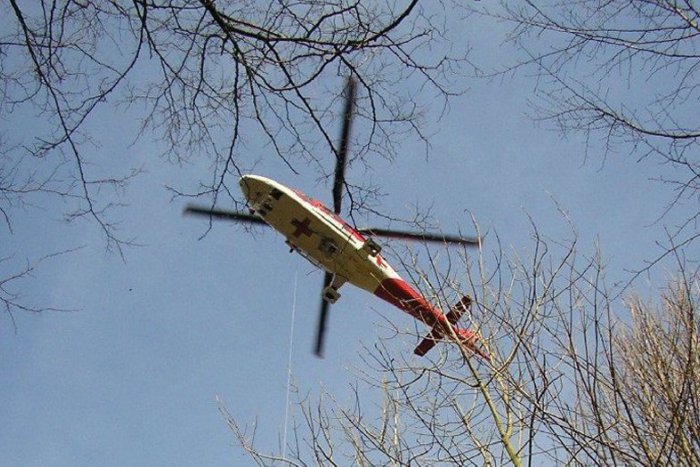 Ilustračný obrázok k článku Zásah leteckých záchranárov na Donovaloch. Muž spadol z desaťmetrovej výšky!