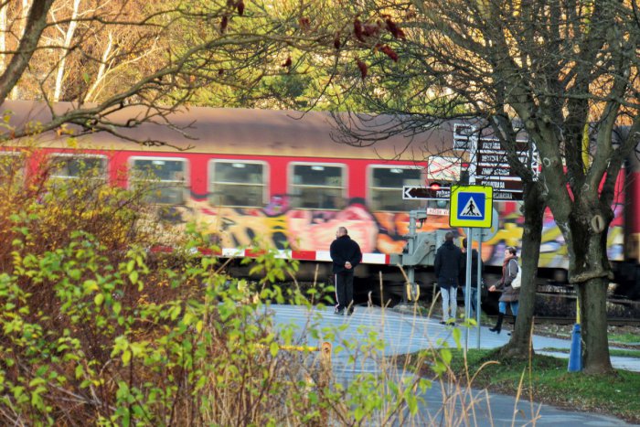 Ilustračný obrázok k článku Na trati pri Bystrici sa chystá výluka. Kedy a ako dlho nebudú premávať vlaky?