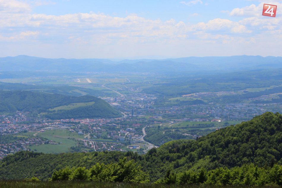 Ilustračný obrázok k článku SERIÁL: Najkrajšie výhľady na Bystricu. Perla Horehronia z výšky Panského dielu