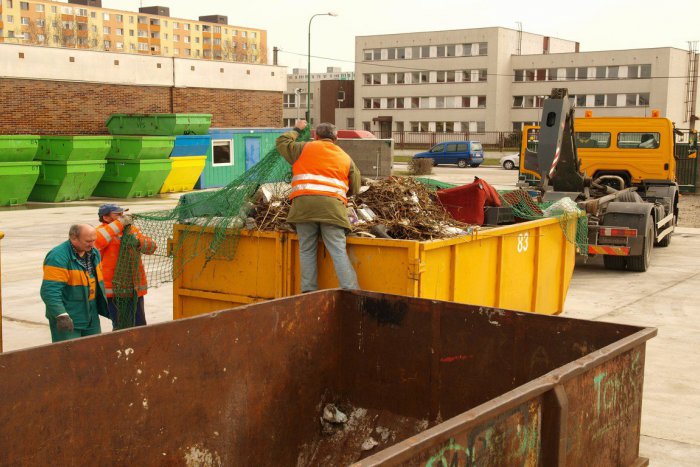 Ilustračný obrázok k článku Kam s objemným odpadom? TERMÍNY zberu v Bystrici na celý rok 2020