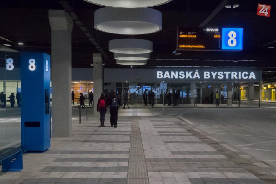 Ilustračný obrázok k článku Bystrica nepoužije miliónový úver na kúpu autobusovej stanice. Hrozí jej zatvorenie?