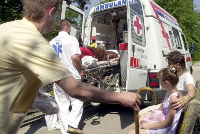 Ilustračný obrázok k článku Horúčavy si vyberajú svoju daň: Záchranári pomáhali pre kolapsy desiatkam pacientov