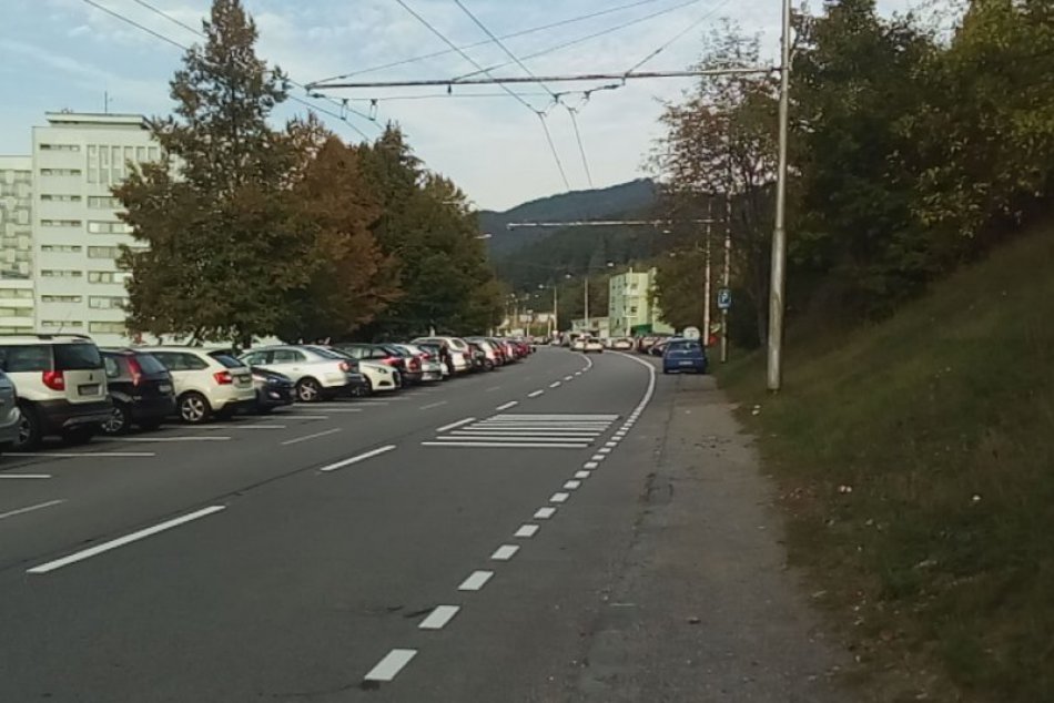 Ilustračný obrázok k článku Informácie, ktoré budú vodičov zaujímať: Kde v Bystrici vzniknú ďalšie parkovacie plochy?