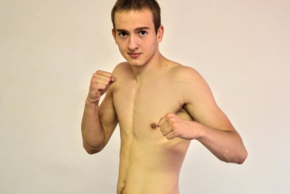 Ilustračný obrázok k článku FOTO: Bystričan Oliver (17) ukázal obrovskú vytrvalosť. Na súťaži v MMA mu neušla medaila
