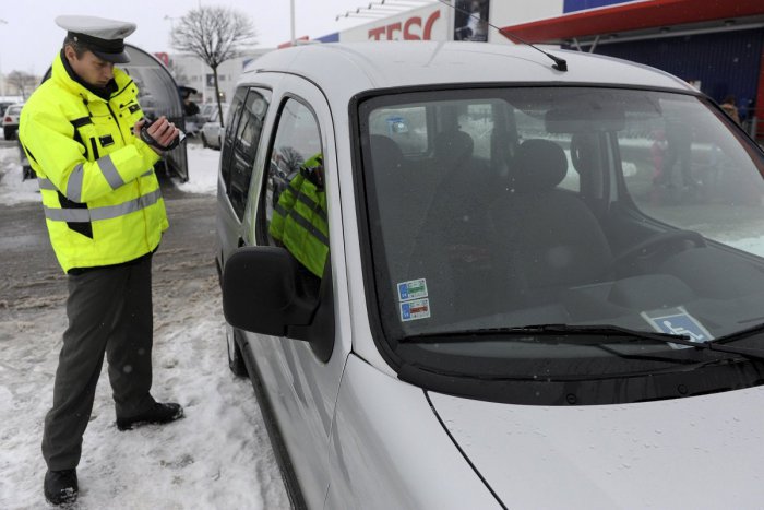 Ilustračný obrázok k článku Akcia policajtov v kraji: Zistili alkohol za volantom aj desiatky priestupkov chodcov