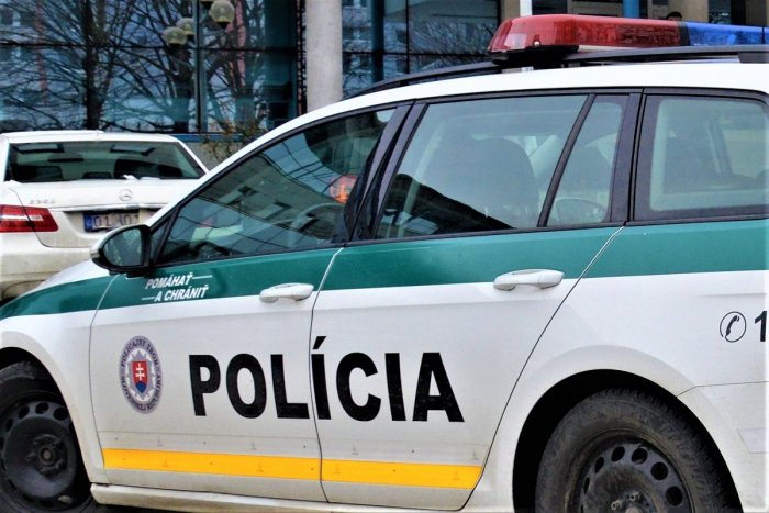 Ilustračný obrázok k článku Polícia preveruje oznámenie ženy: Neznámy muž sa jej mal v Bystrici pokúsiť vytrhnúť dieťa