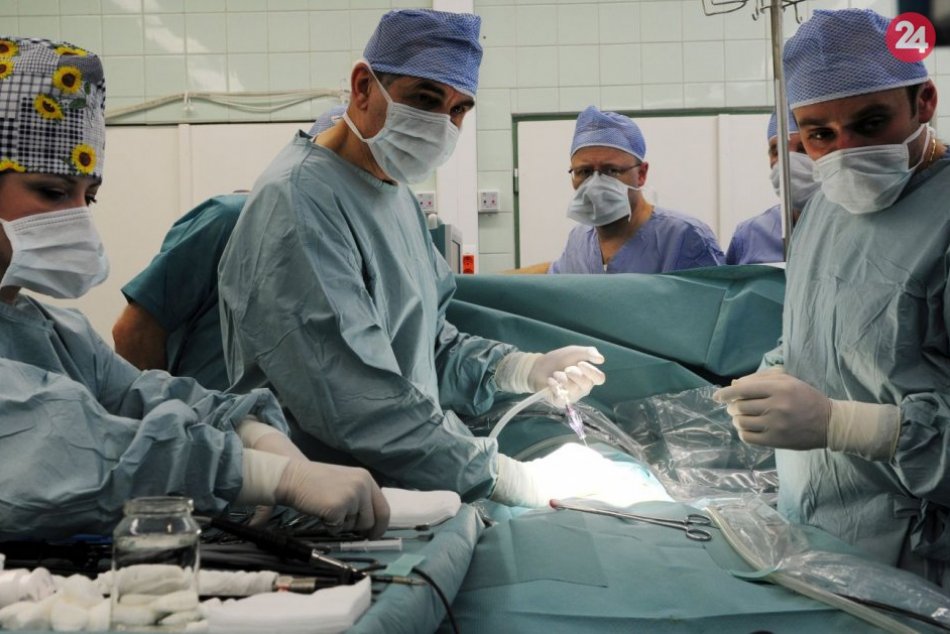Ilustračný obrázok k článku Pacienti sa konečne dočkajú: V bystrickej nemocnici obnovujú transplantačný program