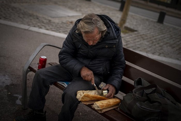 Ilustračný obrázok k článku V Bystrici pribudlo pozitívnych bezdomovcov: Aj oni musia do povinnej karantény