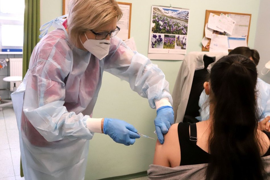 Ilustračný obrázok k článku Očkovanie v Banskobystrickom kraji napreduje: TOTO však župa označila za problém
