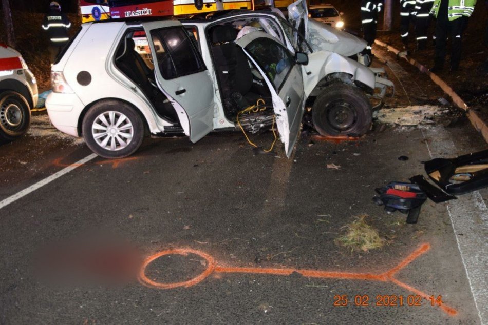 Ilustračný obrázok k článku V Bystrici došlo k tragickej nehode: Vodič bol zakliesnený, ženu vymrštilo z auta, FOTO