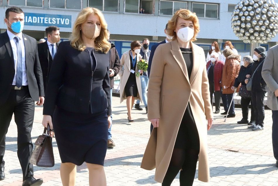 Ilustračný obrázok k článku Do Bystrice zavítala prezidentka: Prvé kroky Čaputovej smerovali do nemocnice, FOTO