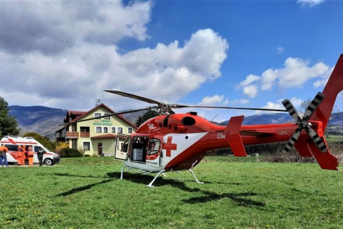 Ilustračný obrázok k článku Na Horehronie letel záchranársky vrtuľník: Pilčíka zasiahol strom