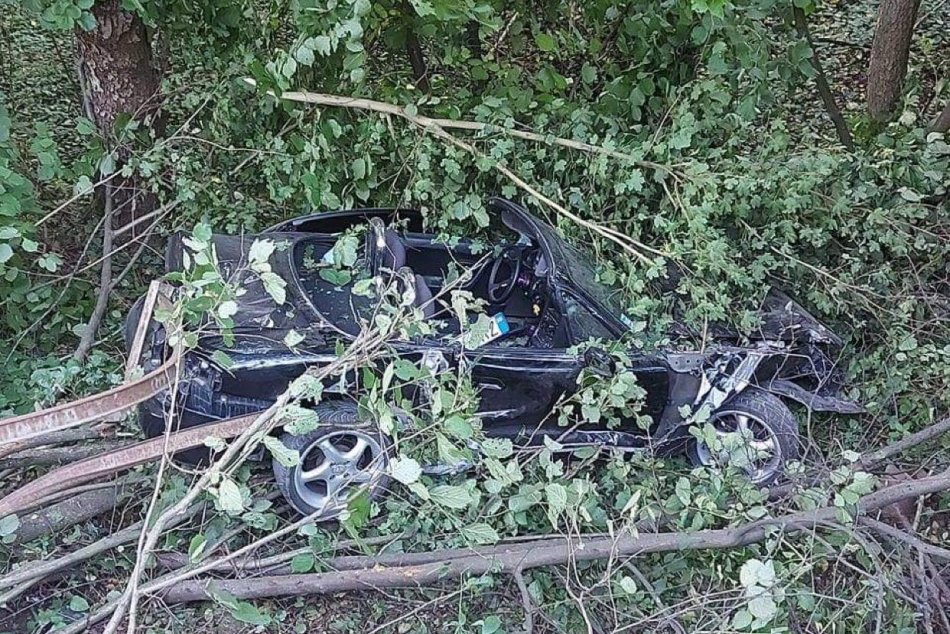 Ilustračný obrázok k článku Hrozivá nehoda na hranici okresov Zvolen a Banská Bystrica: Auto skončilo v priekope, FOTO