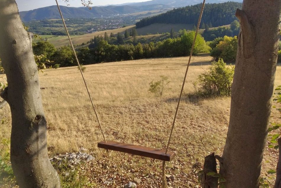 Ilustračný obrázok k článku TIP na atrakciu pri Bystrici: Z tejto hojdačky sa vám naskytne úchvatný výhľad, FOTO