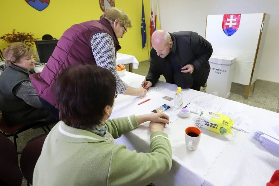 Ilustračný obrázok k článku REFERENDUM v Banskobystrickom kraji: V ktorých obciach nehlasovalo ani 10 % voličov?