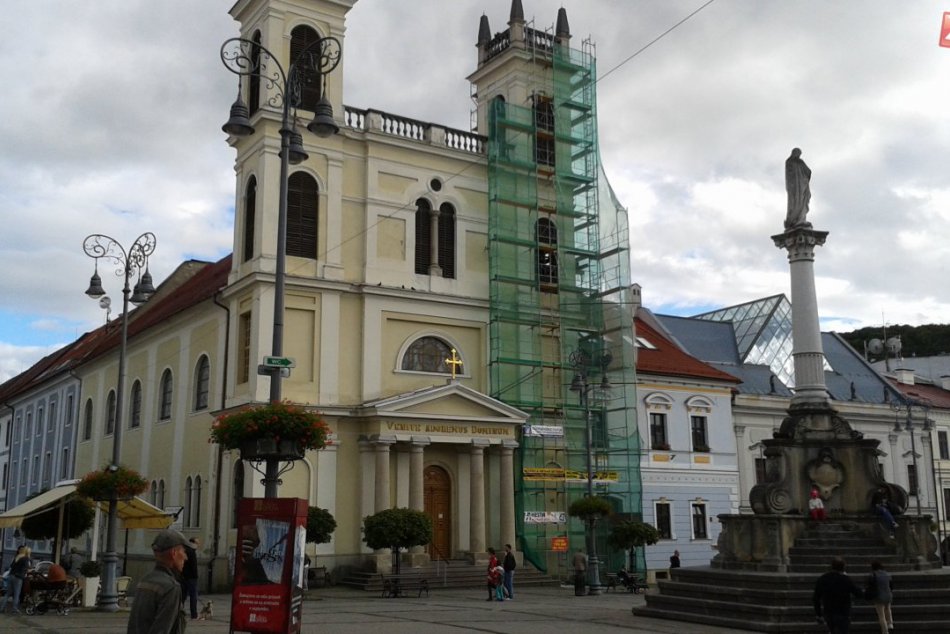 Rekonštrukcia katedrály na banskobystrickom námestí