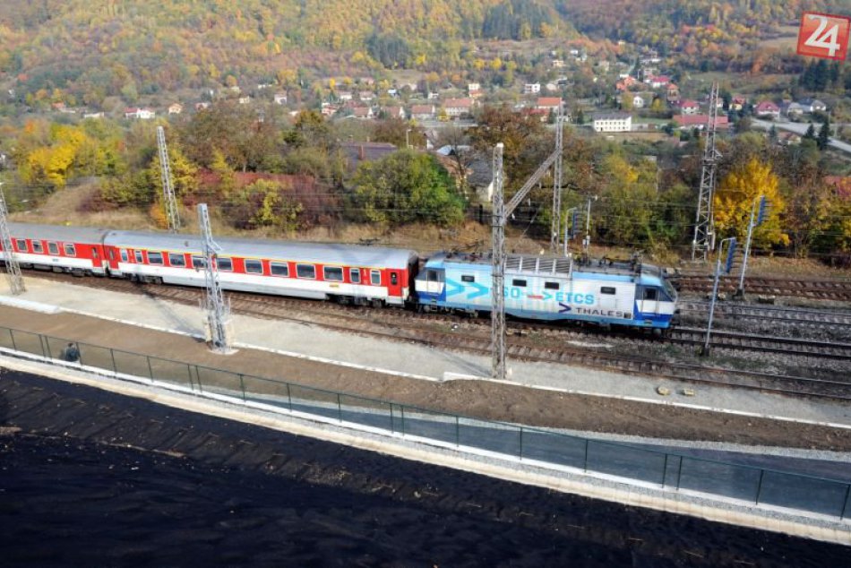 Železnica, vlaky - Slovensko