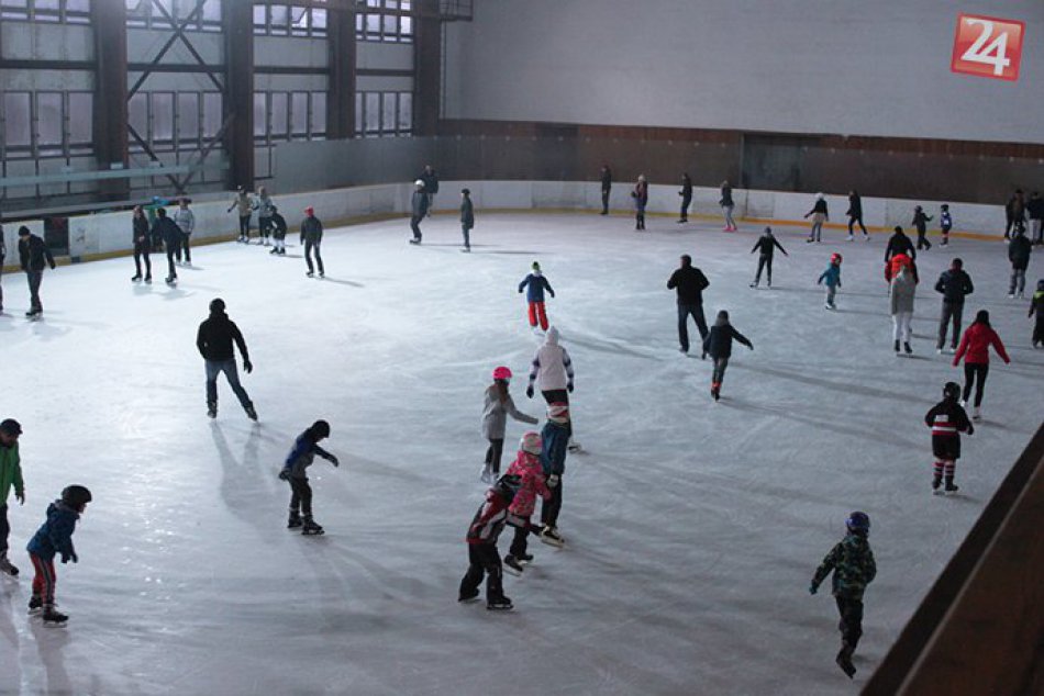 V OBRAZOCH: Verejné korčuľovanie v Bystrici