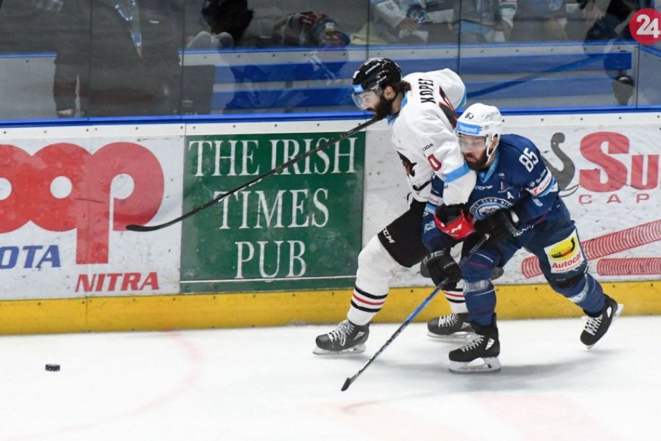 V OBRAZOCH: Bystrickí hokejisti zdolali Nitru aj v 3. finálovom zápase