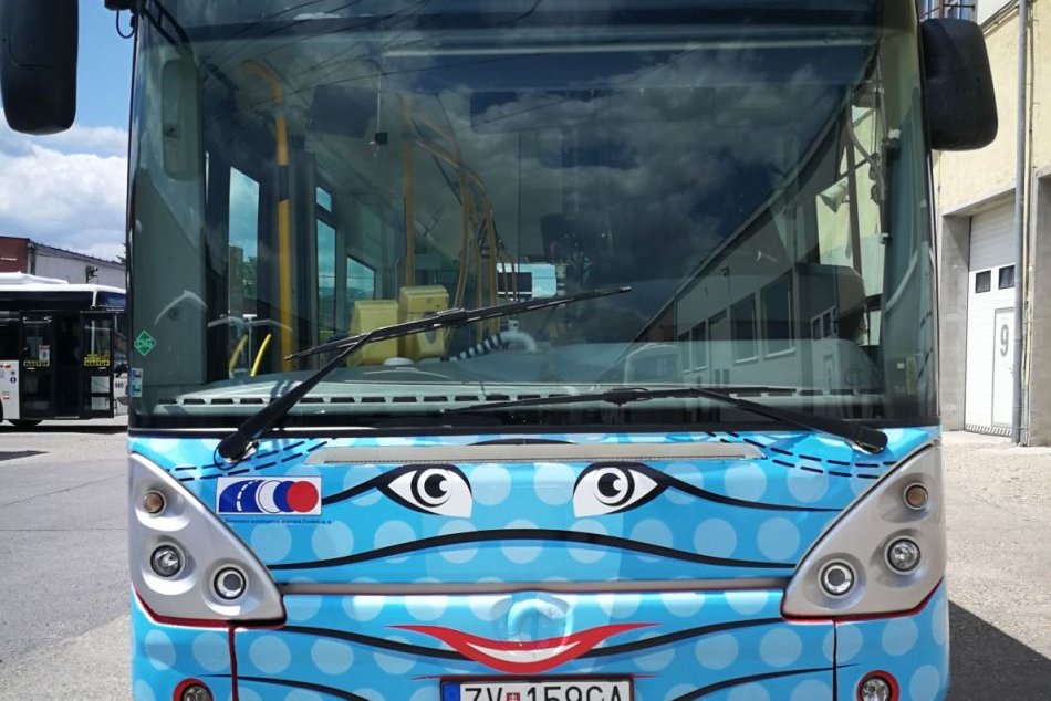 V OBRAZOCH: V Bystrici jazdí autobus MHD s rúškom