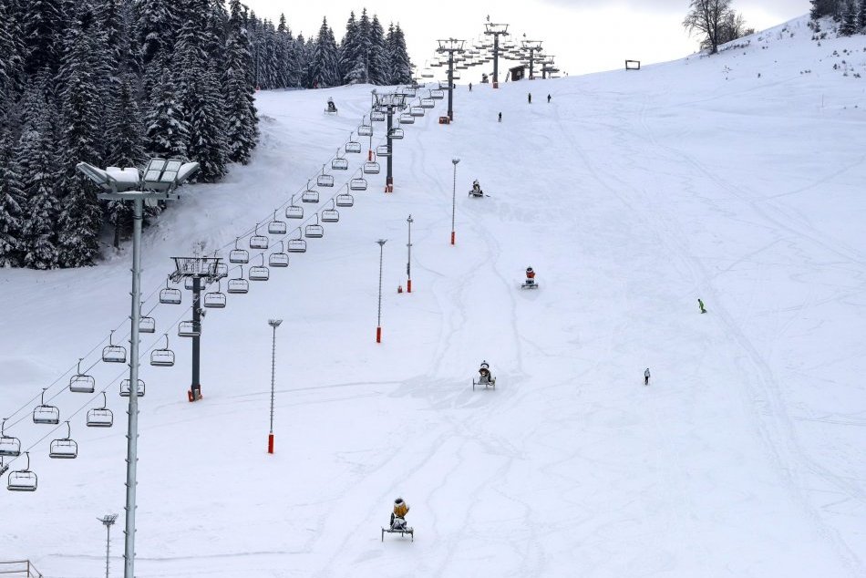 V OBRAZOCH: Takto to vyzerá na Donovaloch po zatvorení lyžiarskych stredísk