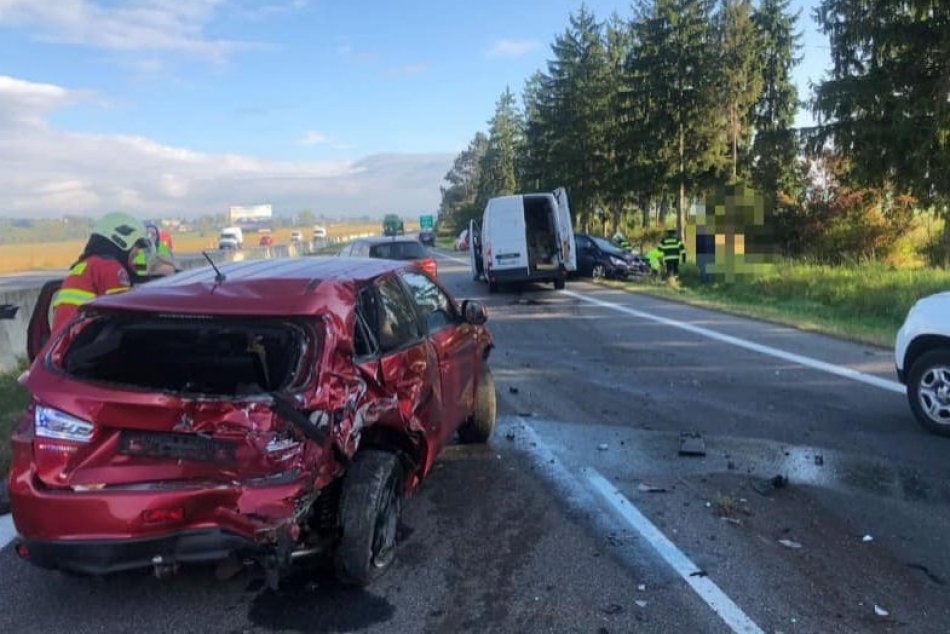 Objektívom: Nehoda na diaľnici medzi Zvolenom a B. Bystricou